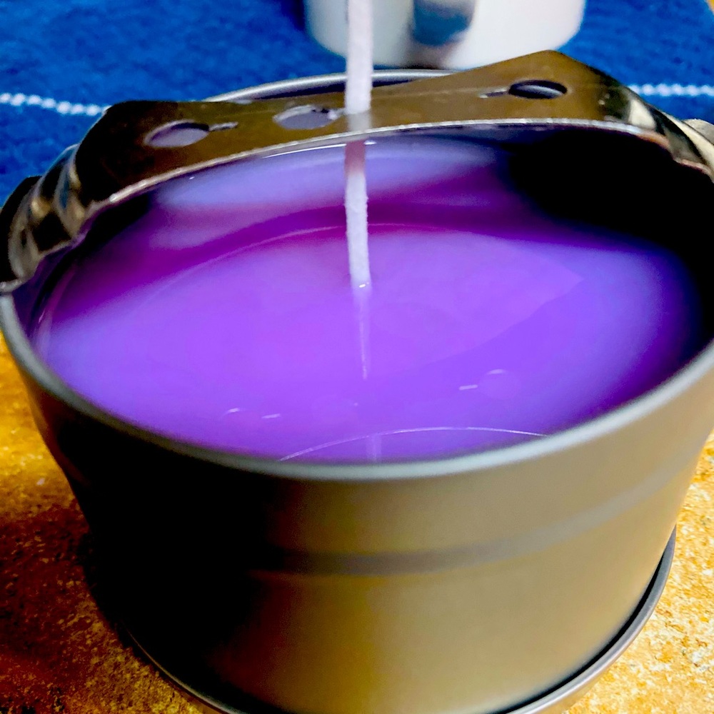4oz-8oz candles come on over to my Etsy!